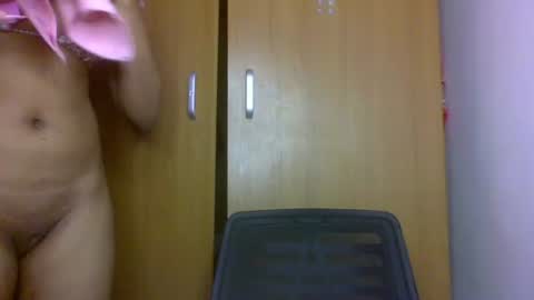 Emily online show from December 2025 07:56:02 AM