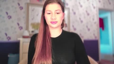 Snapshot of juicyhelenx chatting on September 2025 11:02:01 AM Elena online show from September 2025 11:02:01 AM