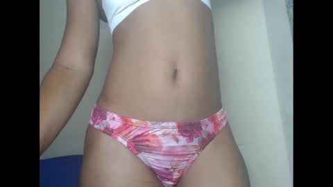 juicypiexx online show from January 2025 10:11:02 PM