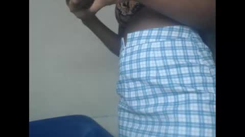 juicypiexx online show from February 2025 12:51:01 AM