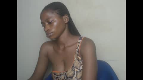 juicypiexx online show from February 2025 02:40:01 AM