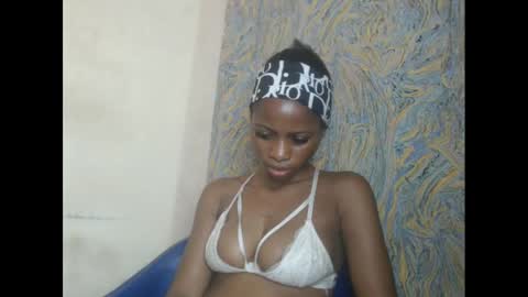 juicypiexx online show from February 2025 01:21:02 AM