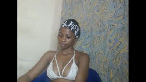 juicypiexx online show from February 2025 04:26:02 AM