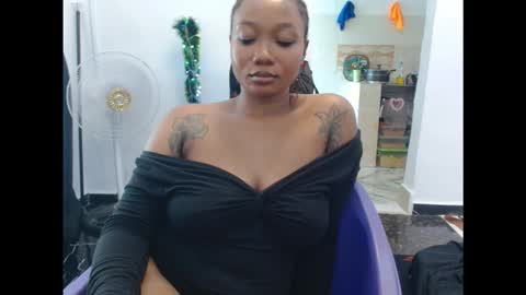 juicyxpink online show from December 2025 09:05:02 AM