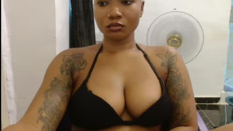 juicyxpink online show from April 2026 10:32:01 AM