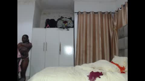 Snapshot of juicyxxxboobs chatting on November 2025 12:09:01 AM juicyxxxboobs online show from November 2025 12:09:01 AM