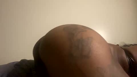 juicyy_mochaa online show from November 2025 06:56:02 AM