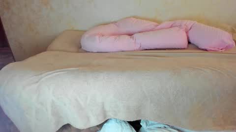 Anna online show from September 2025 05:20:01 AM