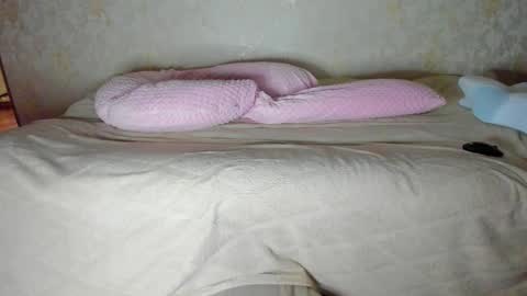 Anna online show from October 2025 03:56:02 PM