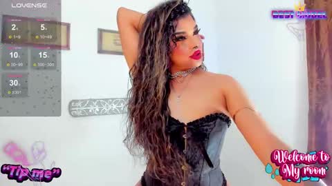 Jujubee online show from September 2025 03:01:01 PM