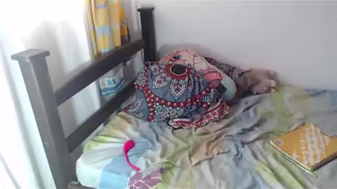 Julfigo online show from February 2025 08:59:01 PM