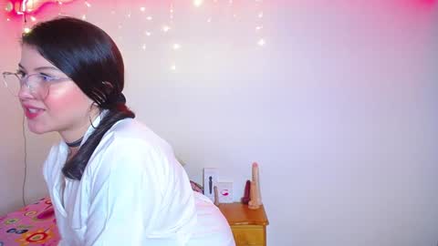 Snapshot of juli05star chatting on January 2025 05:03:01 AM Juliana online show from January 2025 05:03:01 AM