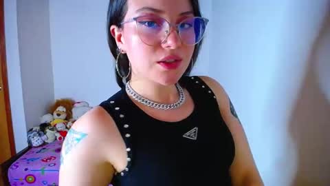 Juliana online show from October 2025 01:15:02 AM