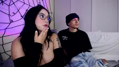 Snapshot of juli_aaron chatting on October 2025 05:08:02 AM JULI  AARON online show from October 2025 05:08:02 AM