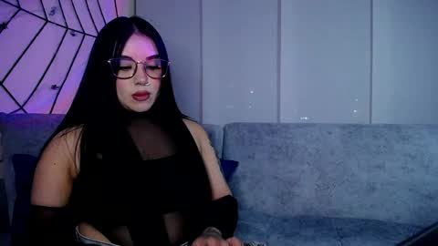 Snapshot of juli_aaron chatting on October 2025 11:38:01 PM JULI  AARON online show from October 2025 11:38:01 PM