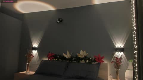 Juli Modelo Independiente online show from December 2024 09:45:01 PM