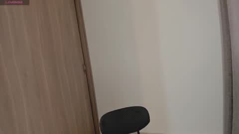 Juli Modelo Independiente online show from October 2025 02:04:01 PM