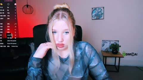 Snapshot of juli_kisss chatting on December 2024 10:36:02 PM juli kisss online show from December 2024 10:36:02 PM