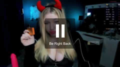 Snapshot of juli_kisss chatting on January 2025 01:34:02 AM juli kisss online show from January 2025 01:34:02 AM
