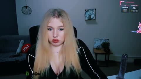 Snapshot of juli_kisss chatting on January 2025 12:28:01 AM juli kisss online show from January 2025 12:28:01 AM