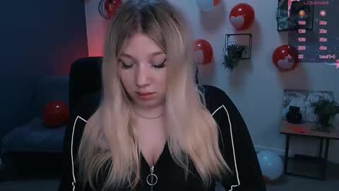 Snapshot of juli_kisss chatting on February 2025 12:37:01 PM juli kisss online show from February 2025 12:37:01 PM