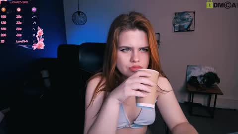 Snapshot of juli_kisss chatting on March 2025 11:42:02 PM juli kisss online show from March 2025 11:42:02 PM