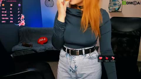 Snapshot of juli_kisss chatting on March 2025 11:15:01 PM juli kisss online show from March 2025 11:15:01 PM