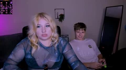 Snapshot of juli_kisss chatting on September 2025 07:25:02 PM juli kisss online show from September 2025 07:25:02 PM