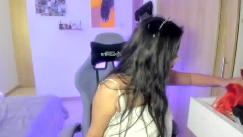 Snapshot of juli_santos_22 chatting on June 2026 10:13:02 AM juli_santos_22 online show from June 2026 10:13:02 AM