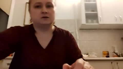 Julia online show from January 2025 10:30:02 PM