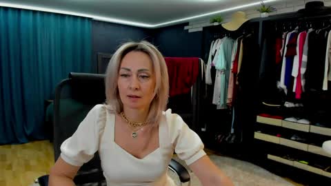 Snapshot of julia__cherry_ chatting on April 2026 02:41:01 PM julia__cherry_ online show from April 2026 02:41:01 PM