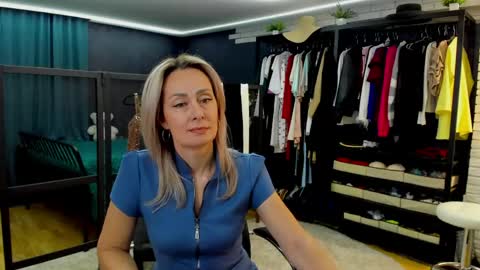 Snapshot of julia__cherry_ chatting on May 2026 03:49:02 PM julia__cherry_ online show from May 2026 03:49:02 PM