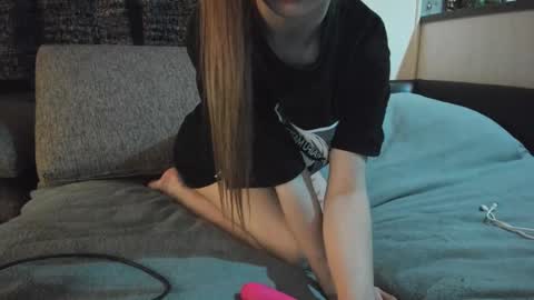 im Julia online show from January 2025 05:08:02 AM