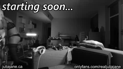 Julia Jane online show from February 2026 02:39:02 AM