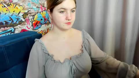 Julia Jips online show from October 2025 01:06:02 AM