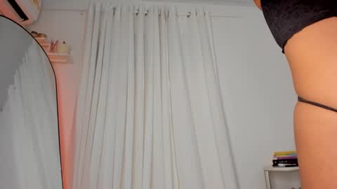 Julia online show from January 2025 03:42:02 AM