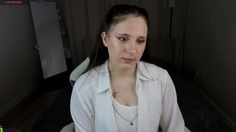 Snapshot of julia_shyy chatting on May 2026 01:22:01 AM Julia Shyy online show from May 2026 01:22:01 AM