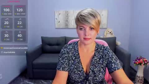 Julia online show from October 2025 06:08:02 AM