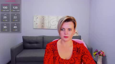 Julia online show from November 2025 06:58:01 AM