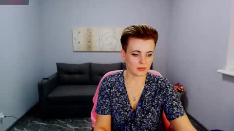 Julia online show from February 2026 06:53:02 AM