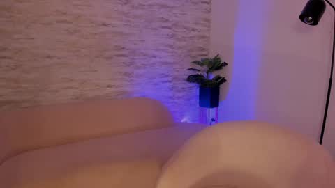 Snapshot of juliabelle_ chatting on October 2025 11:05:01 PM Julia Belle online show from October 2025 11:05:01 PM