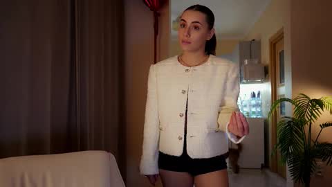 Molly online show from March 2026 03:15:02 PM