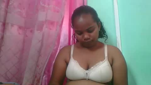 juliah02 online show from January 2025 05:42:01 AM