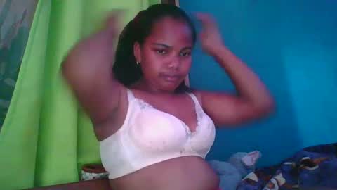 juliah02 online show from February 2025 10:58:02 AM