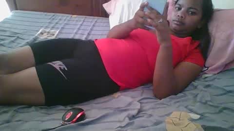 juliah02 online show from February 2025 10:04:01 AM