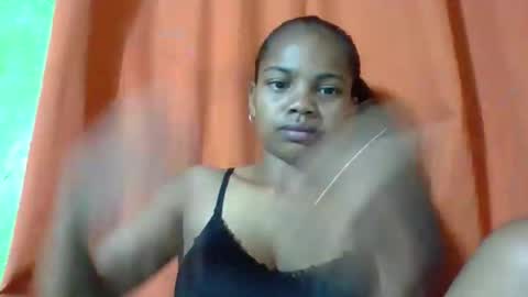 juliah02 online show from April 2026 02:50:02 AM