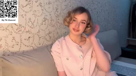 Snapshot of juliahupman chatting on May 2026 06:34:02 PM Kate online show from May 2026 06:34:02 PM