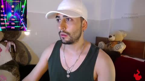 Julian online show from February 2025 08:42:02 PM