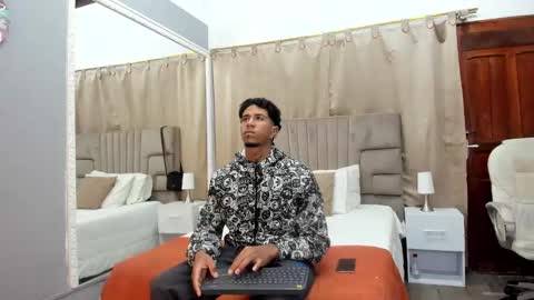 julian billy online show from January 2025 11:22:01 AM