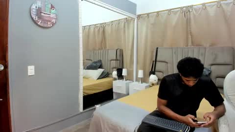 julian billy online show from January 2025 02:35:01 PM